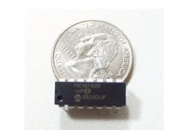 תמונה של מוצר בקר PIC 16F688 14Pin 20MHz 4KByte 8A/D