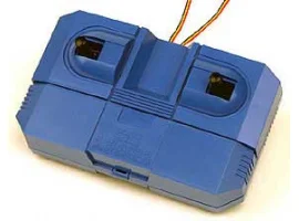 תמונה של מוצר שלט חוטי של Tamiya 70106 לשליטה על 4 מנועים