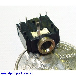 מחבר אודיו 3.5 מ"מ - שקע נמוך